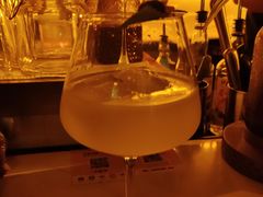 -Mx.cocktail bar