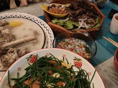 -一个勺子新疆锡伯主题私房菜(红墙巷49号院店)