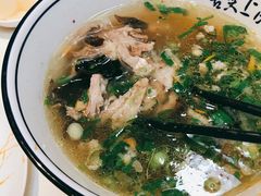 水盆羊肉里的羊肉-汉唐宴长安食府