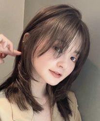 -丝语萱形象