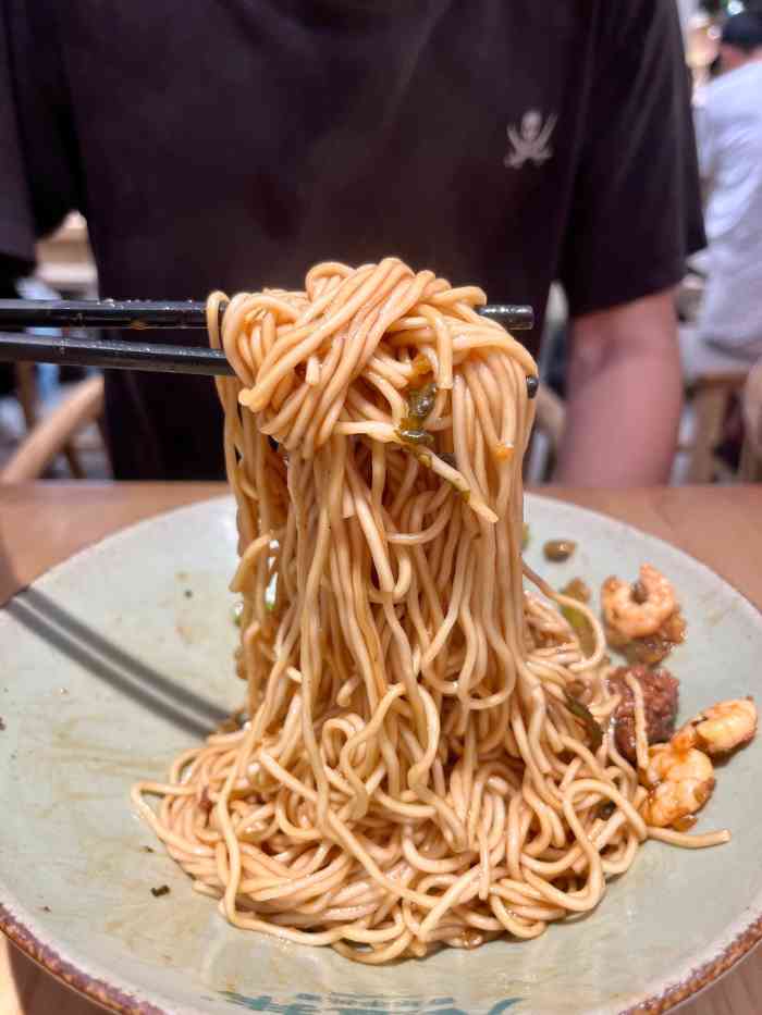 八道拌·百年干挑面(金沙天街店)-"龙湖新开的一家面店,日式风格木质