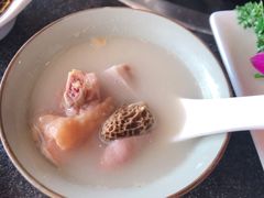 -大匠工房古船木艺术餐厅·猪肚鸡专门店(长白仙岛店)