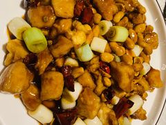 宫爆鸡丁-雲蜀龙阁·金牌水煮鱼(方庄店)