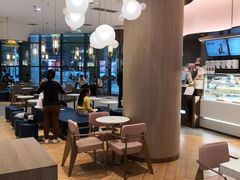 用餐区-奈雪的茶(青岛卓悦里INTOWN店)