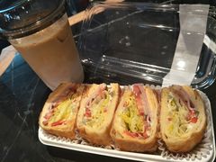 塔里塔里三明治-巴黎贝甜(来福士店)