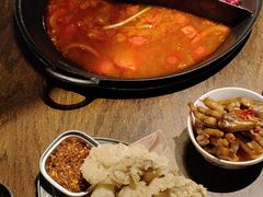 -萍姐火锅·公路夜市(武汉首店)