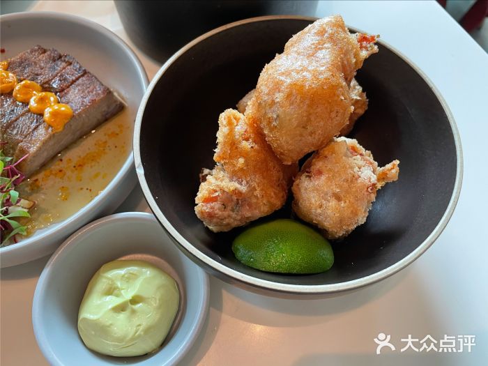 胡麻(静安嘉里店)傣味炸鸡图片