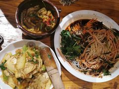 -老滇山寨•云南特色菜•地方菜•民族风情歌舞表演(金碧店)