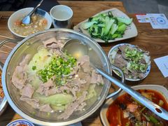 -肖四女乐山跷脚牛肉(滨江天街店)