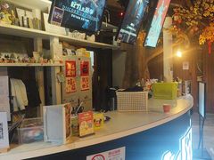 -暴风岛沉浸式体验馆(百联世纪店)