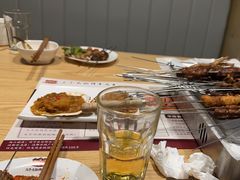 -三个大叔烤羊肉串·歌手驻唱·碳烤鲜肉(西三旗店)