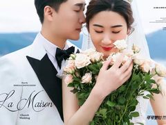 -爱我旅拍婚纱摄影(大理店)