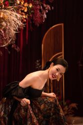 -艾米丽婚纱礼服