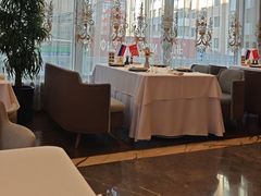 -马克西姆俄罗斯餐厅(通亚街店)