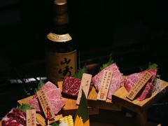 -山川小町·极番烧肉(新地假日广场店)