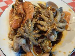 捞汁小海鲜-霸气大叔干锅鸭头·龙虾烧烤·川菜·赛事直播(三里屯店)
