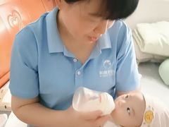 -鲸鱼妈妈月嫂/育婴师定制