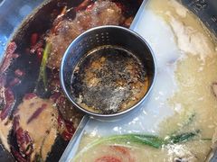 -佬土鹅肠火锅(解放路店)