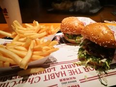 -The Habit Burger Grill 哈比特汉堡(复兴soho店)