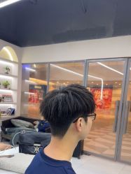 -尤司男士国潮理发馆