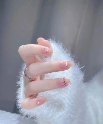 -悦指间美甲美睫