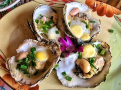 威猛生蚝-尚竹阁冬瓜盅·18年地标美食(平洲店)