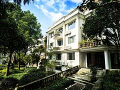 -金牛山大酒店(南北湖风景区店)