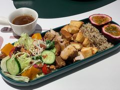 -露露家咖啡店