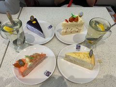 -Nadeje(Plaza Mahkota)