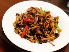 炒双菇-72号海鲜私房菜
