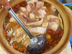 -广味炭炉鸡煲(宝业路分店)