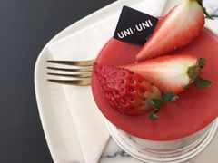 -UNI UNI(环亚凯瑟琳店)