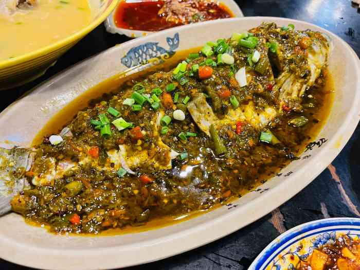 醉八仙热酒馆(渝中店)-"毕竟是南方菜馆,菜量较小,但是价格也低,.