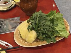 -菌之家·专业纯野生菌火锅·特色炒菌