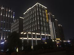 -青岛天瑞星空酒店