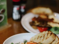 -ROAST coffee & eatery