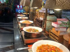 -四海一家自助餐(益田假日广场店)