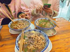 -叶新小吃店(来凤小区总店)