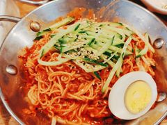 泡菜拌面-富乐满韩国正宗炸鸡韩国料理(虹泉路店)