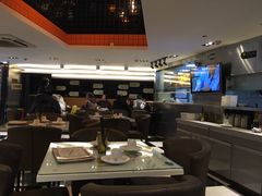 大堂-新大咀港式茶餐厅(宝山万达店)