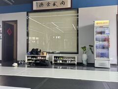 -臻元搏击格斗泰拳拳馆(港隆店)