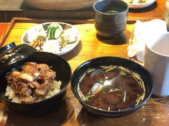-みかわ是山居
