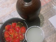老米酒-巴厘龙虾·榜首油焖大虾(音乐学院·沿江酒馆店)