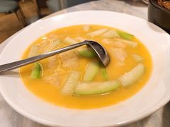 汤丝瓜煮花胶-孔雀云贵川·融合菜(长宁来福士店)