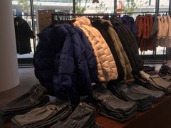 -URBAN REVIVO(上海中庚漫游城店)
