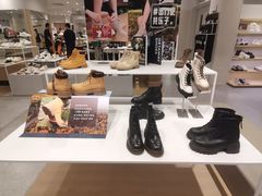 -hotwind热风(民盈山国贸店)