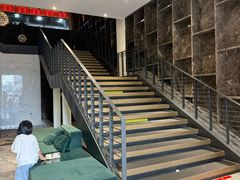 -穿越时尚餐厅(英武中路店)