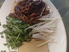 -靠山屯东北农家菜(八龙桥雅苑店)