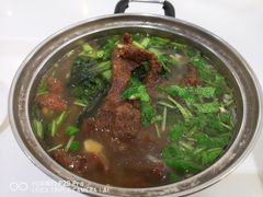 牛肉米线-上海财经大学-绿叶食堂