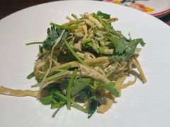 -新白鹿餐厅(滨江银泰店)